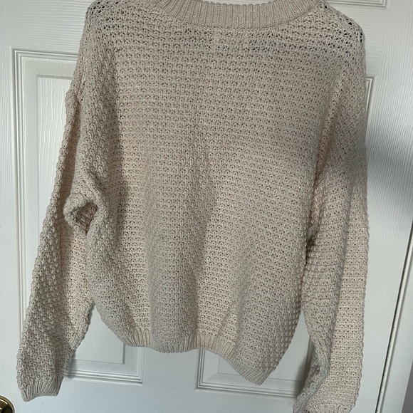 Universal Thread Sweater - New - Picture 3 of 4